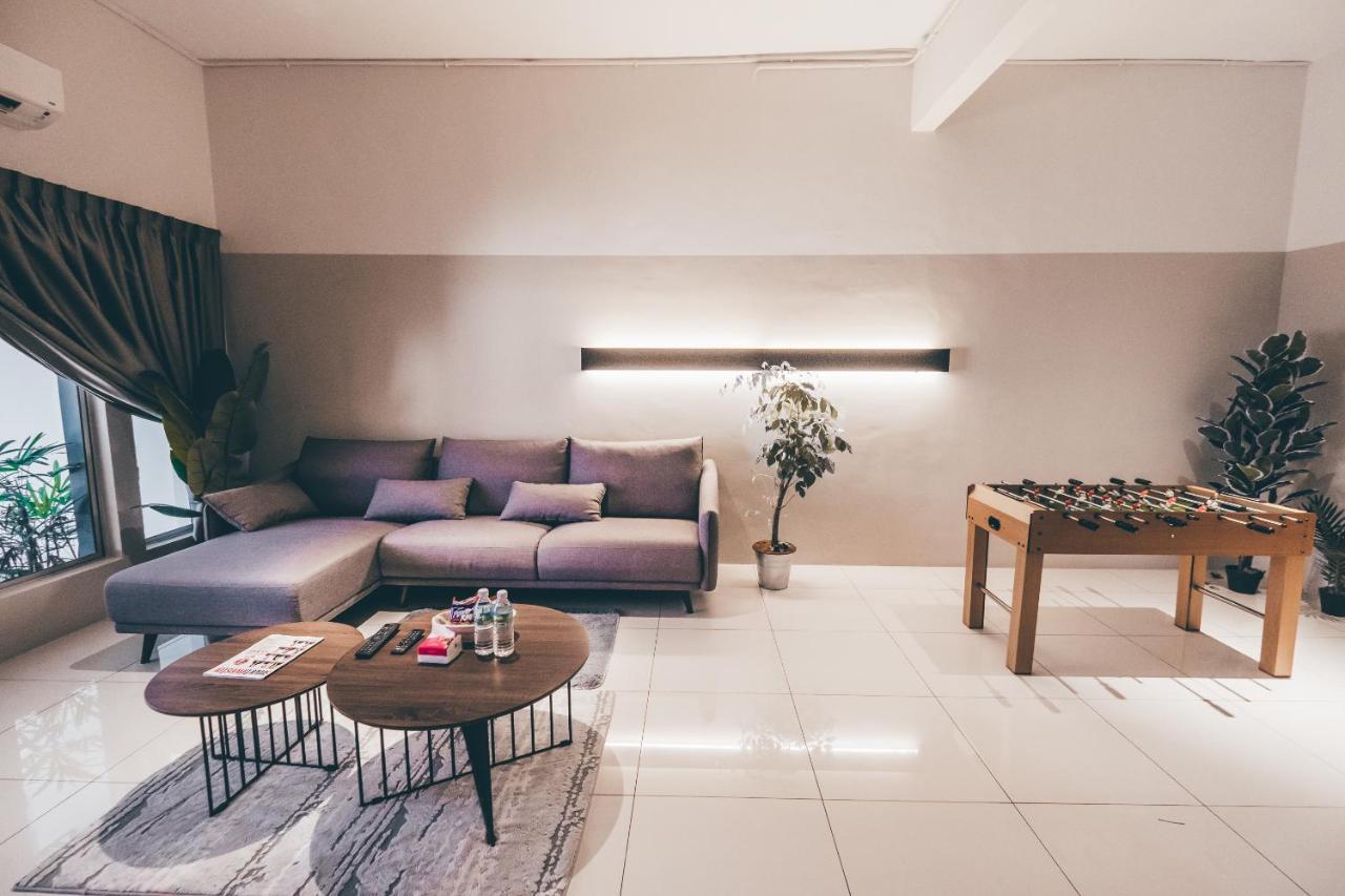 J Residence บันติง ภายนอก รูปภาพ