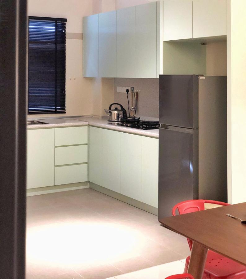 J Residence บันติง ภายนอก รูปภาพ